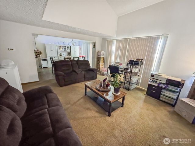 11912 SE 7th Street, Vancouver, WA 98683