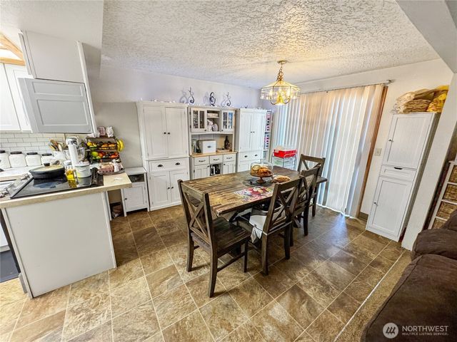 11912 SE 7th Street, Vancouver, WA 98683