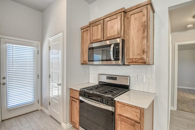 363 Park Lane, Harrah, OK 73045