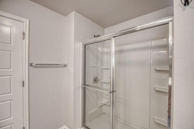 363 Park Lane, Harrah, OK 73045