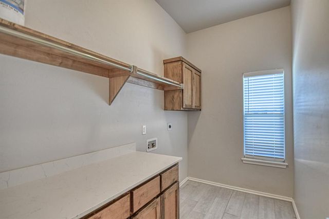 363 Park Lane, Harrah, OK 73045