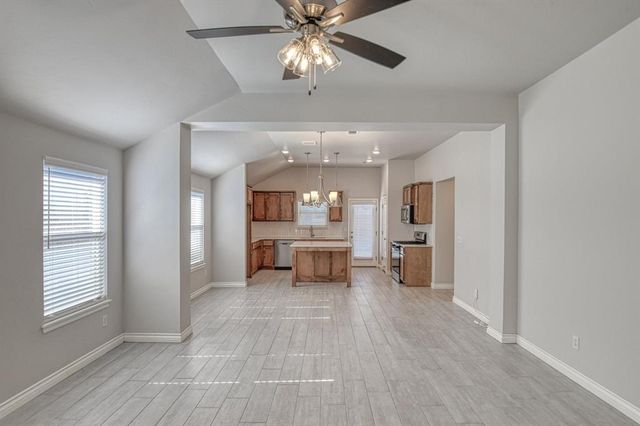 363 Park Lane, Harrah, OK 73045