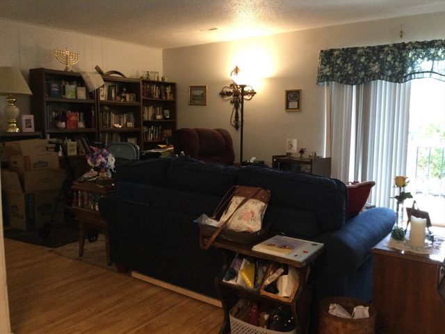 685 Oak Street 4-4, Brockton, MA 02301