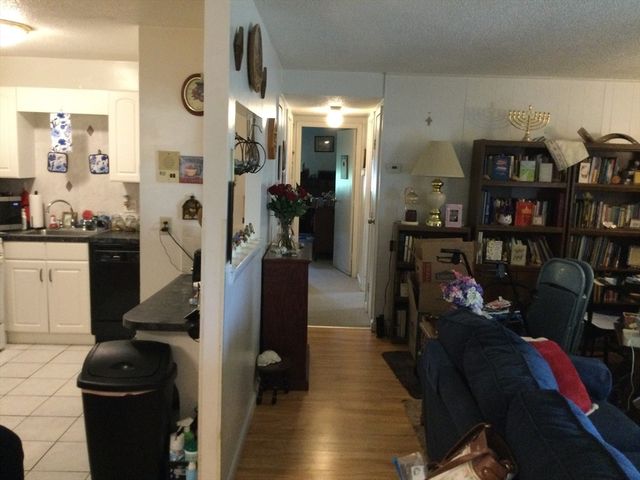 685 Oak Street 4-4, Brockton, MA 02301
