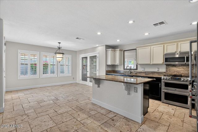 28411 N 33RD Avenue, Phoenix, AZ 85083