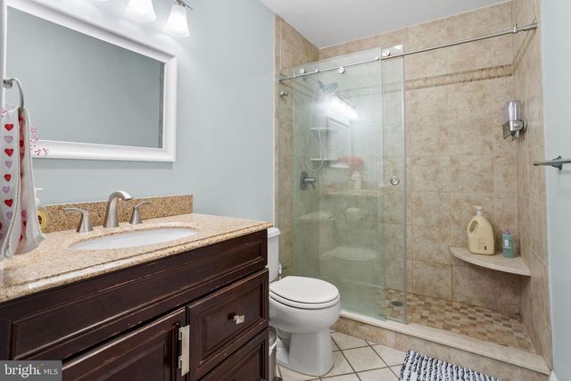 168 FAIRFAX DR, Cinnaminson, NJ 08077