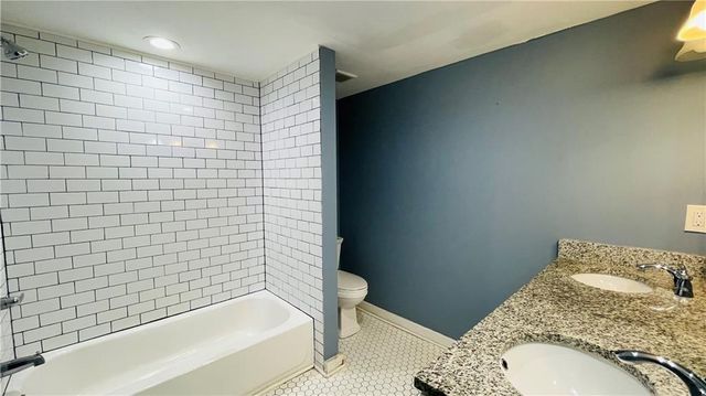 656 Cedar Avenue NW, Atlanta, GA 30318