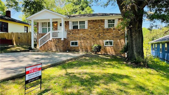 656 Cedar Avenue NW, Atlanta, GA 30318