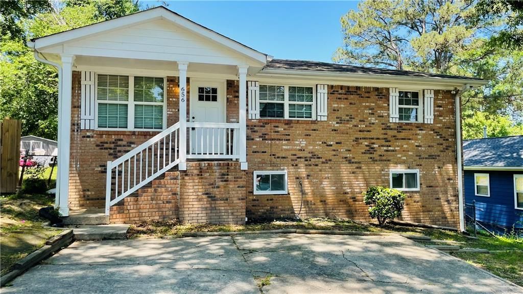 656 Cedar Avenue NW, Atlanta, GA 30318