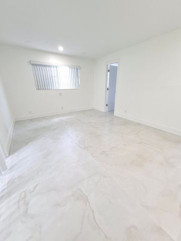 87 Bedford D, West Palm Beach, FL 33417