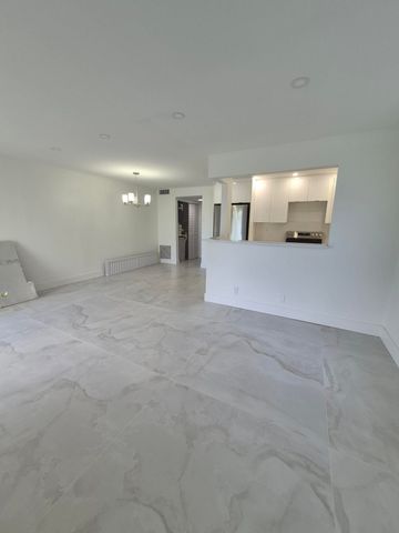 87 Bedford D, West Palm Beach, FL 33417