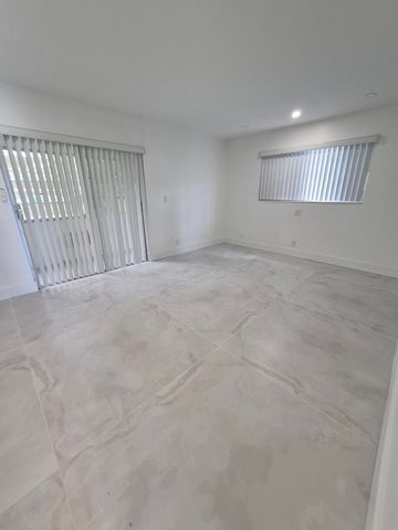 87 Bedford D, West Palm Beach, FL 33417