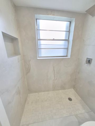 87 Bedford D, West Palm Beach, FL 33417