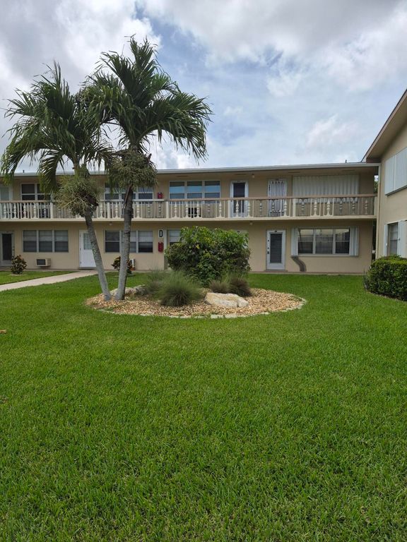 87 Bedford D, West Palm Beach, FL 33417