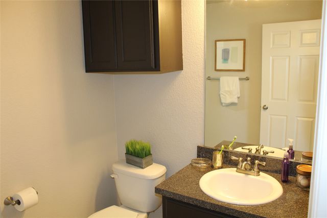 324 Jennifer Court, Weatherford, TX 76086