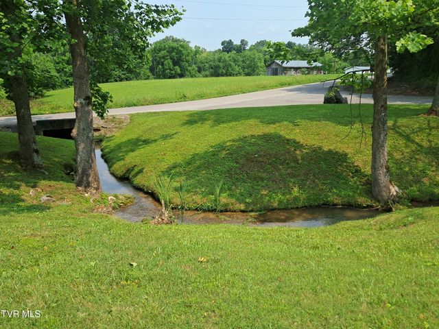 860 Iron Bridge Road, Mosheim, TN 37818