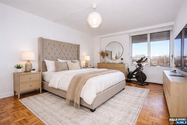 4 Horizon Road 1027, Fort Lee, NJ 07024