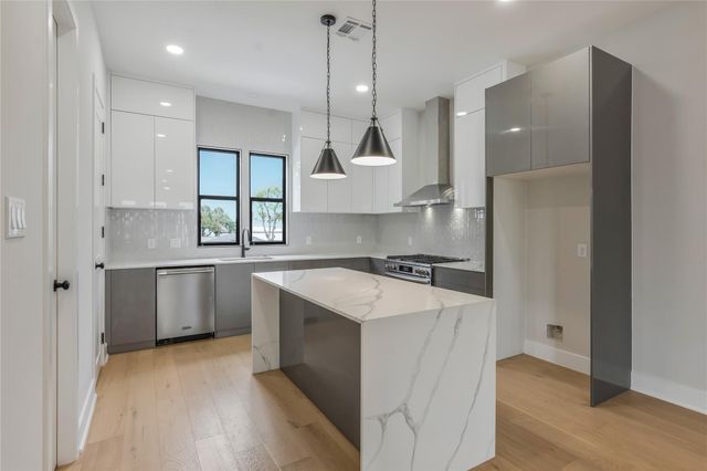 2229 Blalock Road, Houston, TX 77080