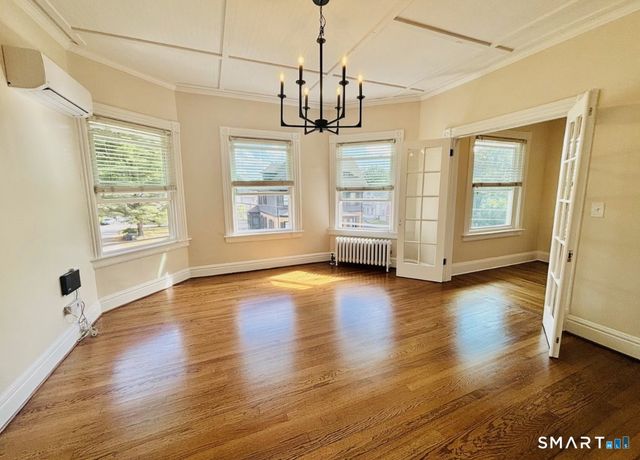 142 Broad Street, Norwich, CT 06360