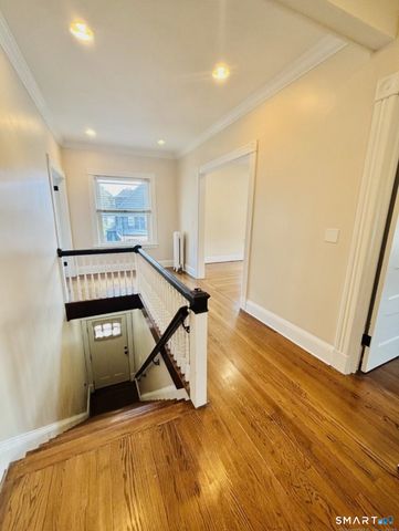 142 Broad Street, Norwich, CT 06360