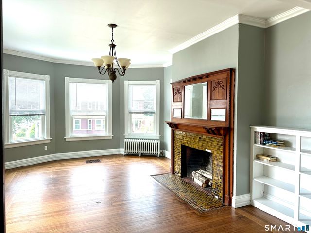 142 Broad Street, Norwich, CT 06360