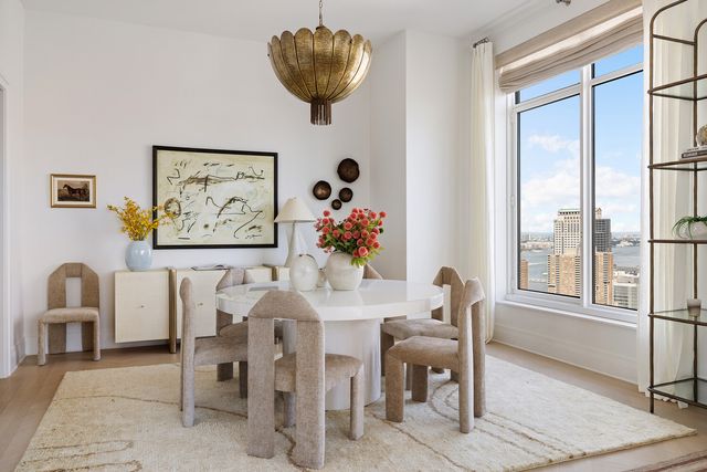 30 Park Pl Apt 48B, New York City, NY 10007