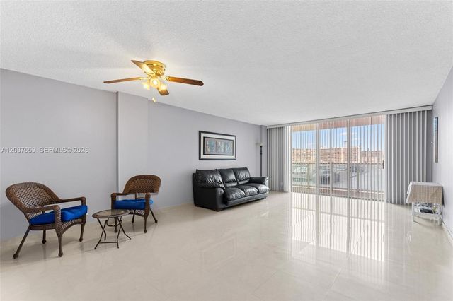 3800 S Ocean Drive 301, Hollywood, FL 33019