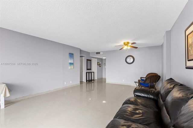 3800 S Ocean Drive 301, Hollywood, FL 33019