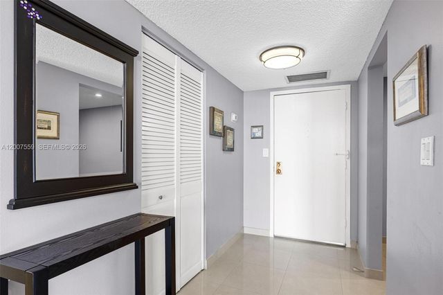 3800 S Ocean Drive 301, Hollywood, FL 33019