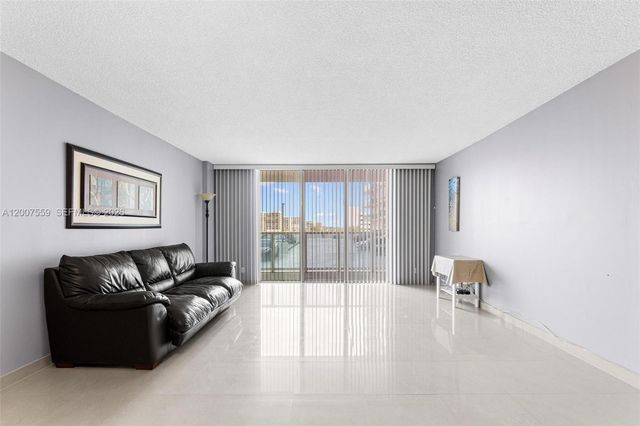 3800 S Ocean Drive 301, Hollywood, FL 33019
