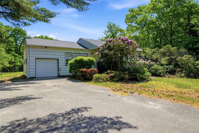 37 Winston Drive, Smithtown, NY 11787