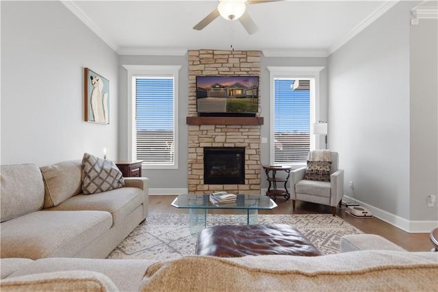 6768 Prairie Lane, Parkville, MO 64152