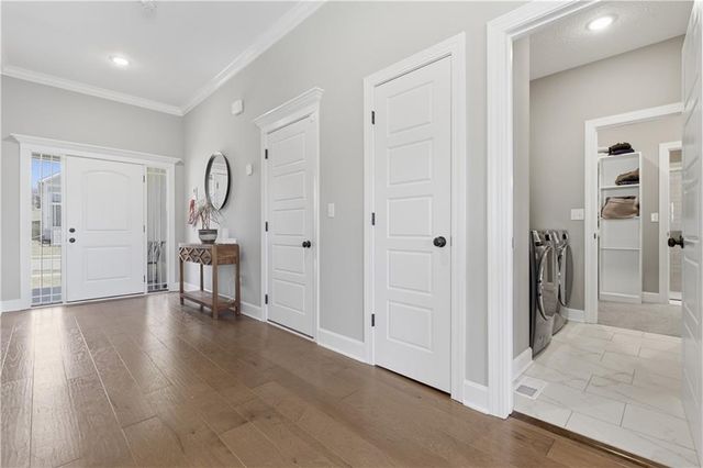 6768 Prairie Lane, Parkville, MO 64152