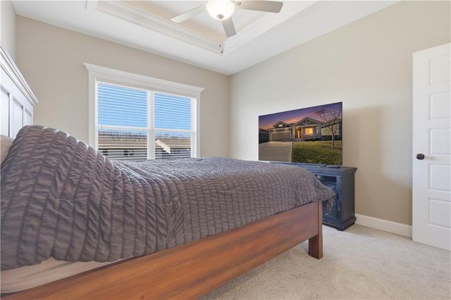 6768 Prairie Lane, Parkville, MO 64152