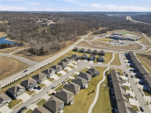 6768 Prairie Lane, Parkville, MO 64152