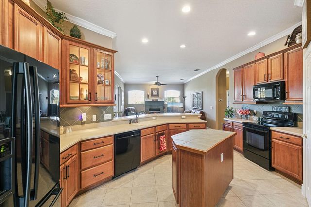 502 WILLOWLAKE COURT, Lake Mary, FL 32746