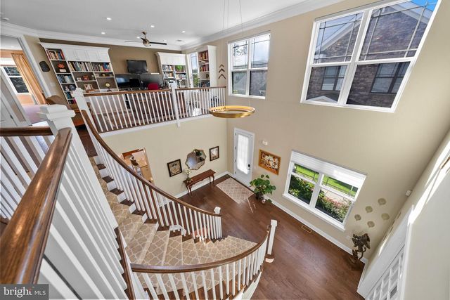 26 DOGLEG LN, Lawrence Township, NJ 08648