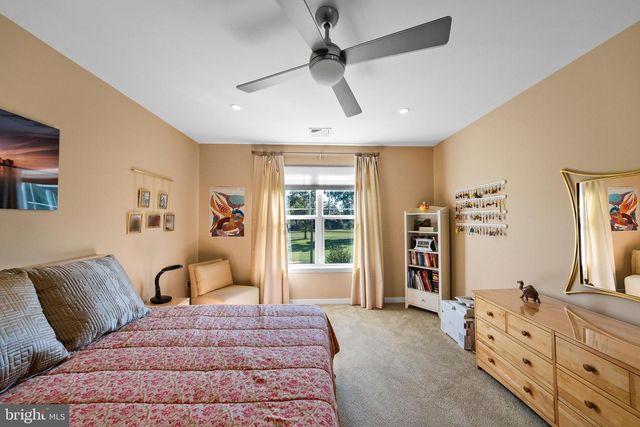 26 DOGLEG LN, Lawrence Township, NJ 08648