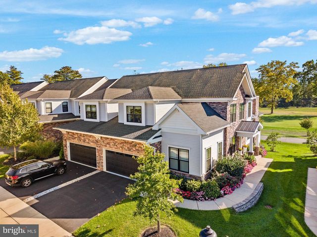 26 DOGLEG LN, Lawrence Township, NJ 08648