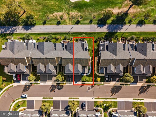 26 DOGLEG LN, Lawrence Township, NJ 08648