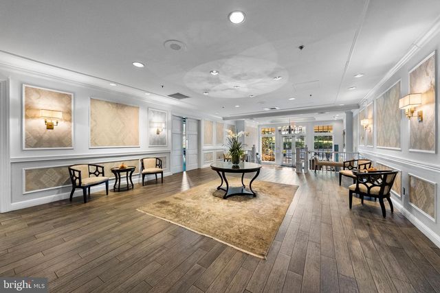 26 DOGLEG LN, Lawrence Township, NJ 08648