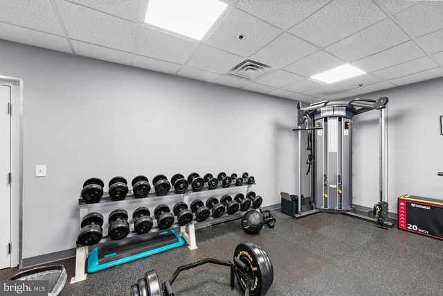 26 DOGLEG LN, Lawrence Township, NJ 08648