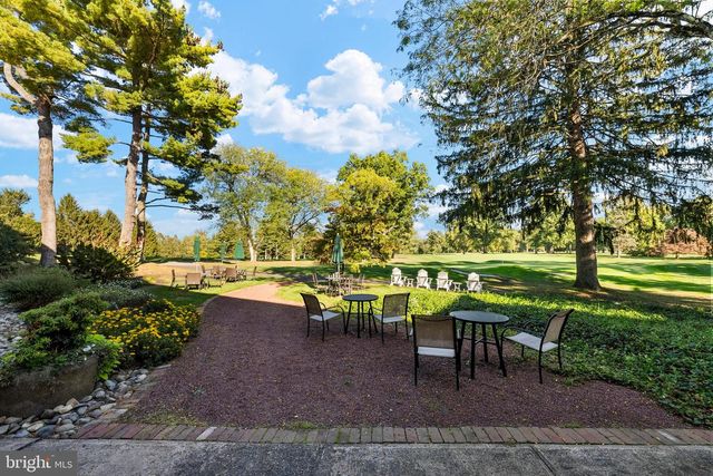 26 DOGLEG LN, Lawrence Township, NJ 08648