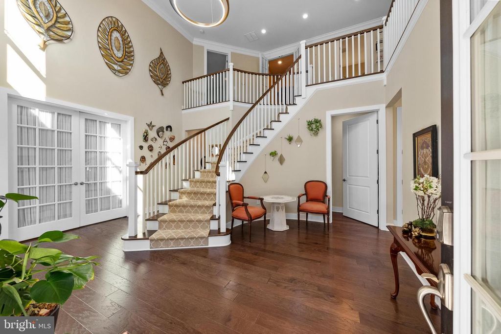 Image 18 of property listing at 26 DOGLEG LN, Lawrence Township, NJ 08648