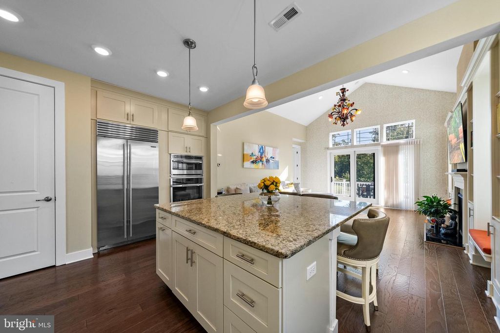 Image 22 of property listing at 26 DOGLEG LN, Lawrence Township, NJ 08648