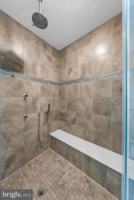 Image 34 of property listing at 26 DOGLEG LN, Lawrence Township, NJ 08648