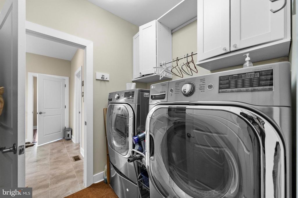 Image 35 of property listing at 26 DOGLEG LN, Lawrence Township, NJ 08648