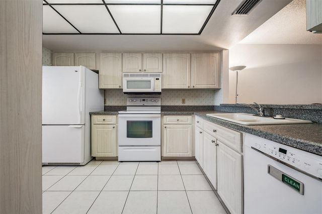 11590 SHIPWATCH DRIVE 347, Largo, FL 33774