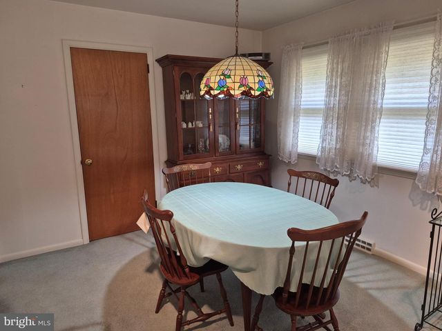 602 CARSONIA AVE, Reading, PA 19606