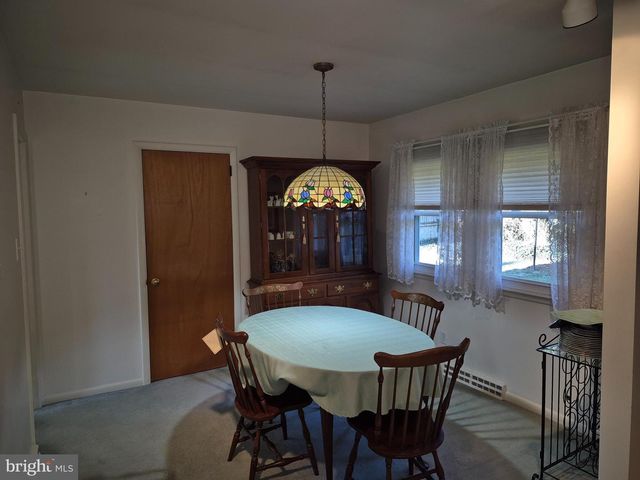 602 CARSONIA AVE, Reading, PA 19606